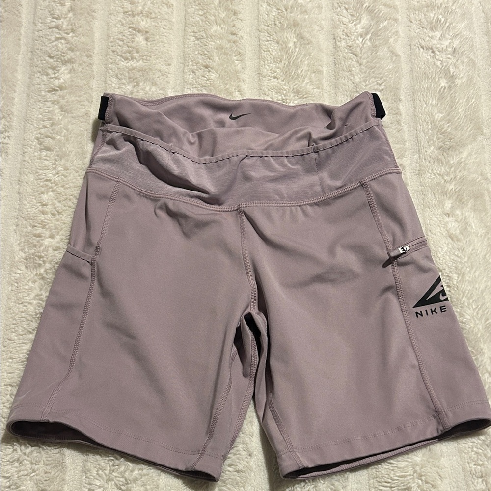 Nike Women's Mauve-Pink Athletic Training Shorts with Side Pocket